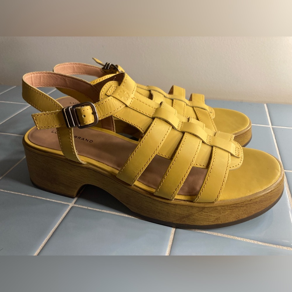 Lucky brand sandals